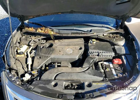 2015 Nissan Altima 2.5 z USA, uszkodzony, nr VIN 1N4AL3AP1FC466641